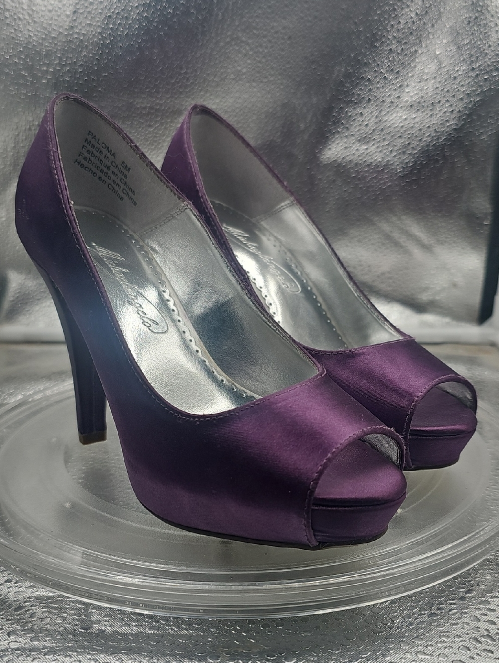 O Michaelangelo Purple Satin Heels size 5m Paloma